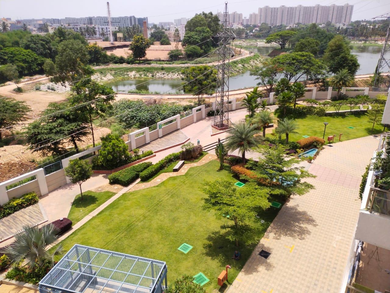 Private room for rent in Sumadhura LNR Lake Breeze Apartments, Varthur Main Road, Thubarahalli, Whitefield, Bengaluru, Karnataka, India