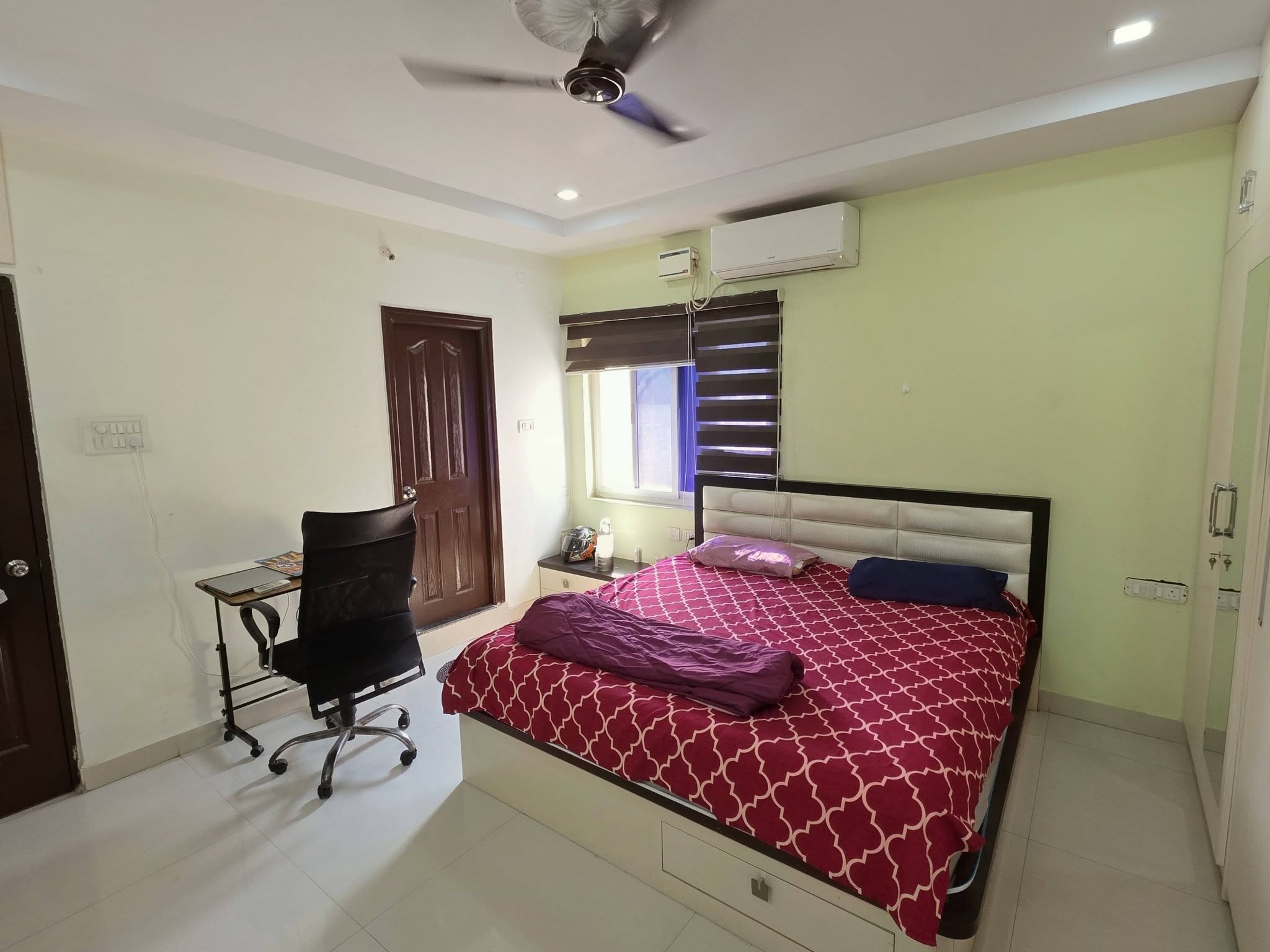 Room for rent in Sahiti's Ramkuteer Madhapur