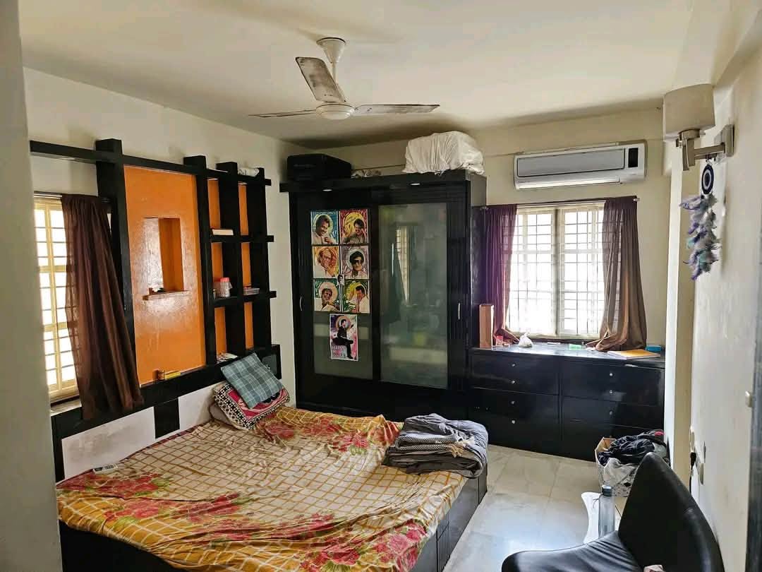 Room for rent in SMR Vinay Technopolis Hitech City