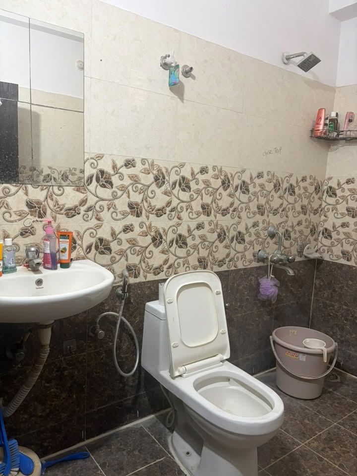 Room for rent in Amar Estate Vittal Rao Nagar, Madhapur