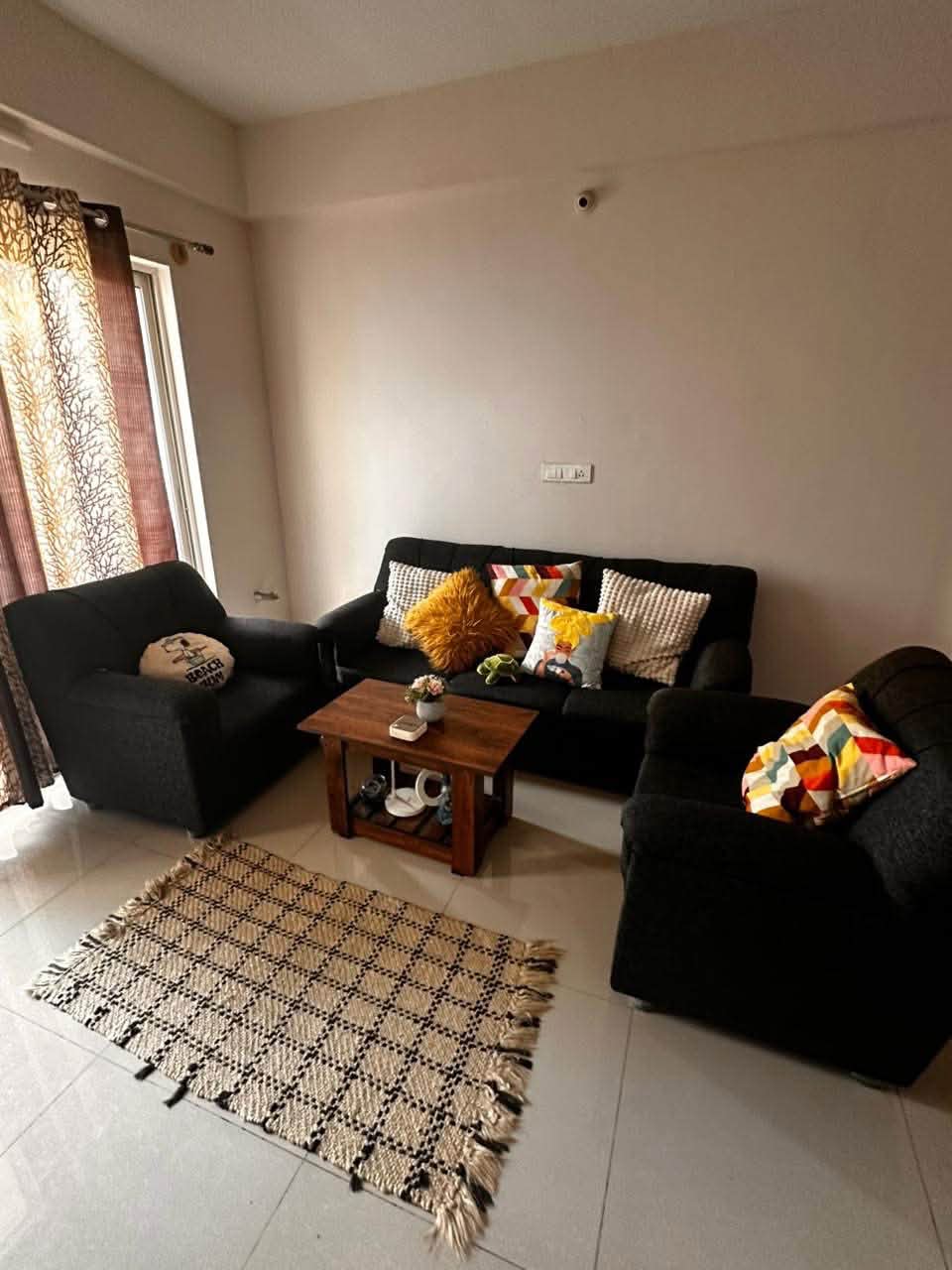 Room for rent in Sonestaa iWoods Bellandur