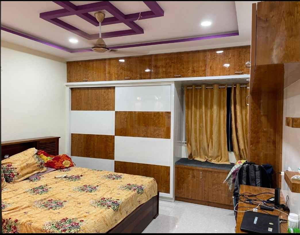 Room for rent in Prestige High Fields Financial District