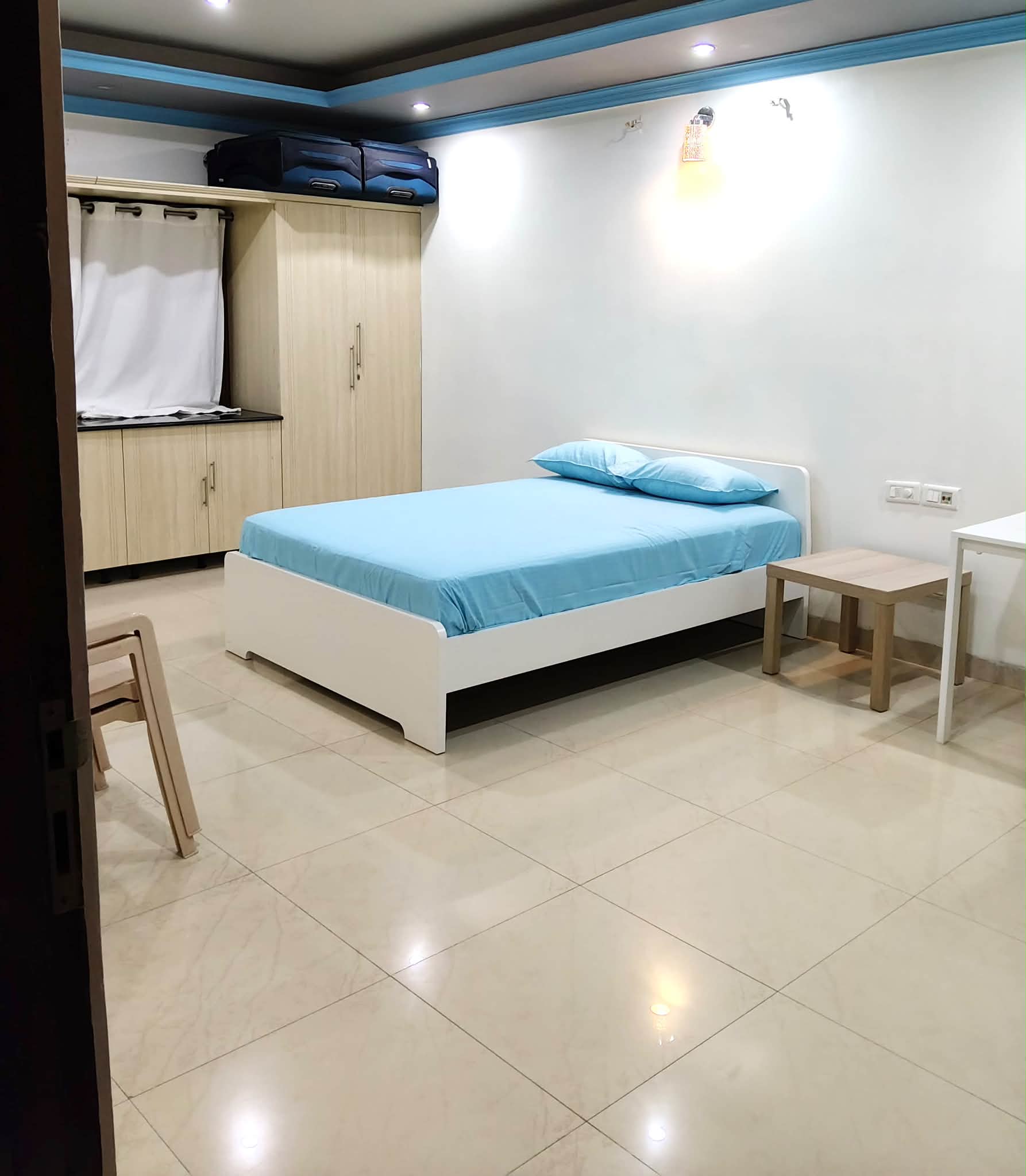 Room for rent in Aparna Orchids Kondapur