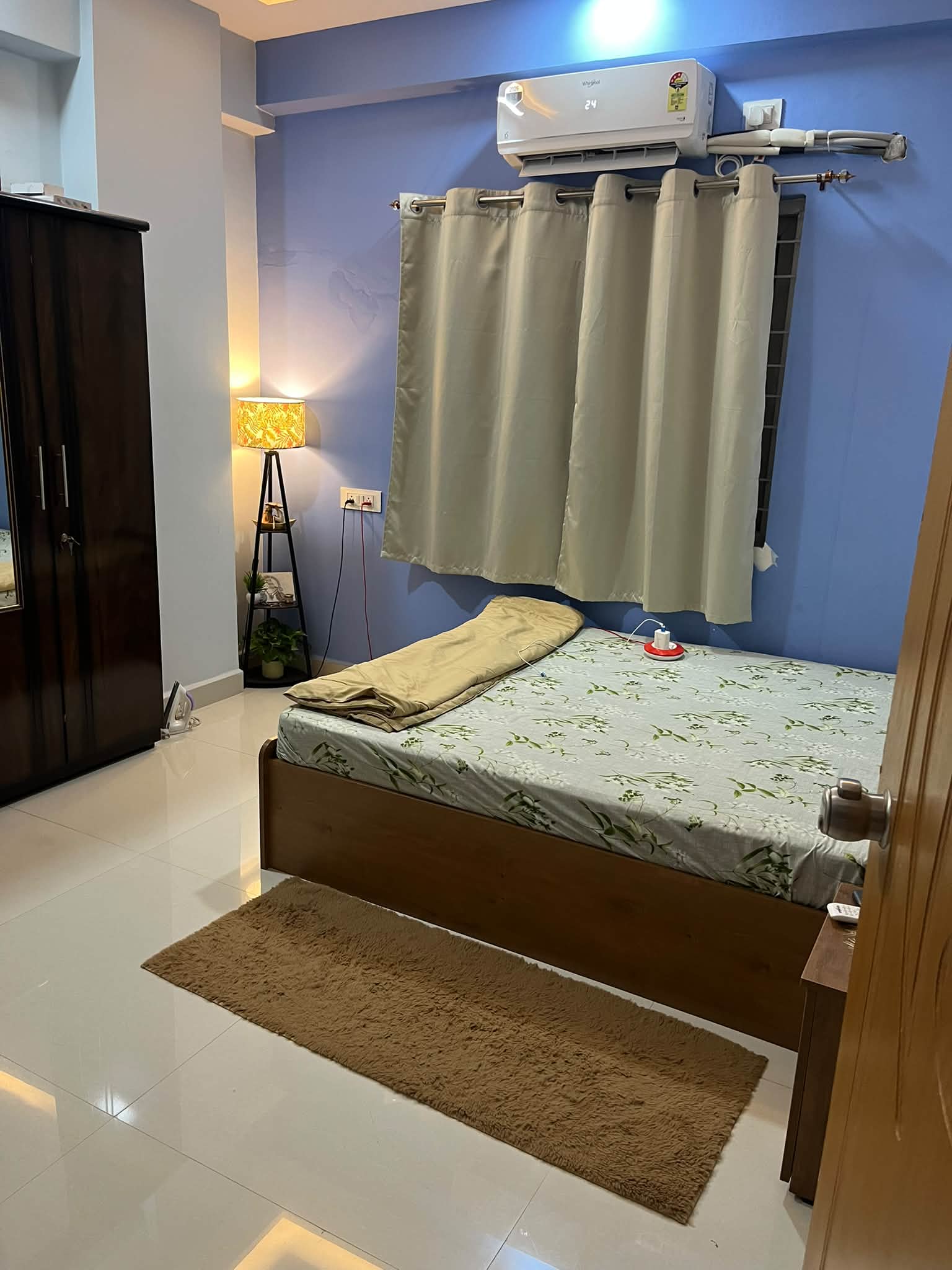 Room for rent in Manikonda
