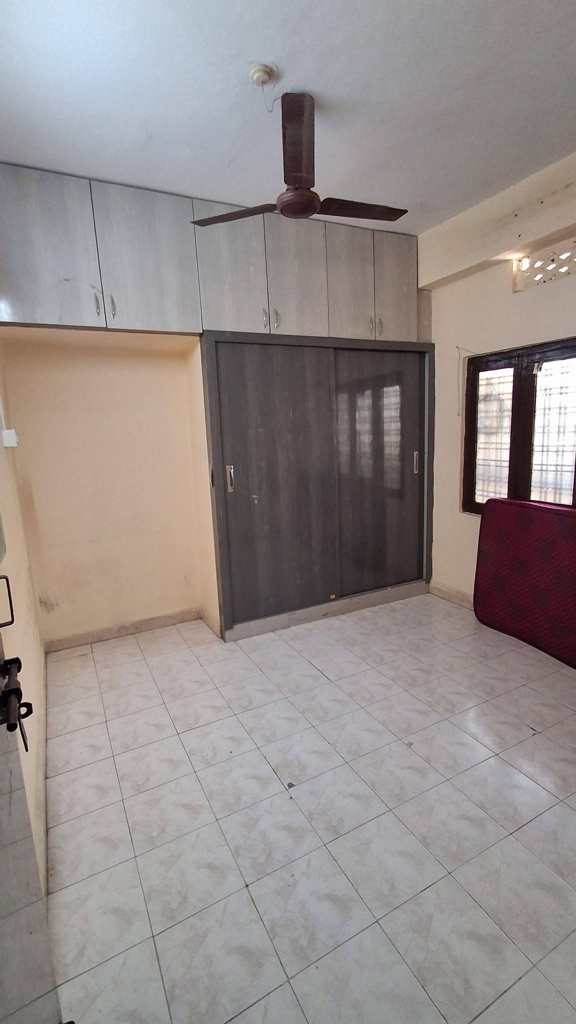 Room for rent in Surekha Towers Ashoknagar