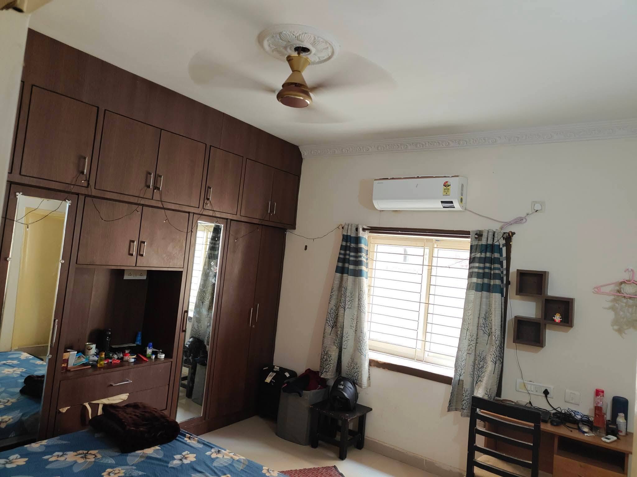 Room for rent in Swapna Residency Madhapur