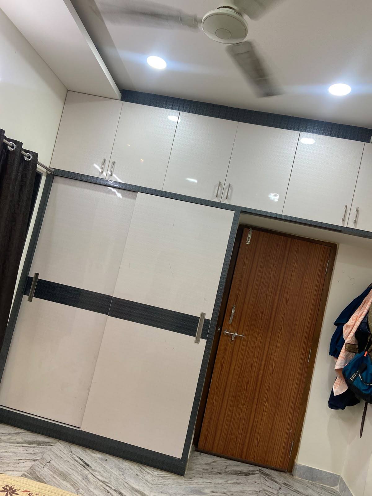 Room for rent in Aishwarya Residency Manikonda