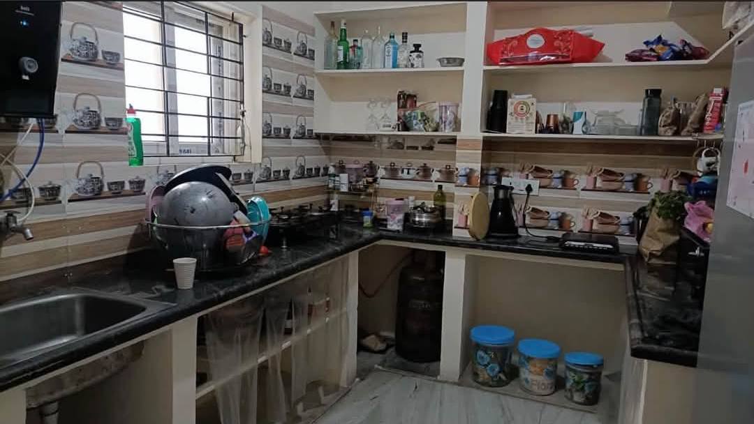 Room for rent in Kondapur, Raghavendra Colony
