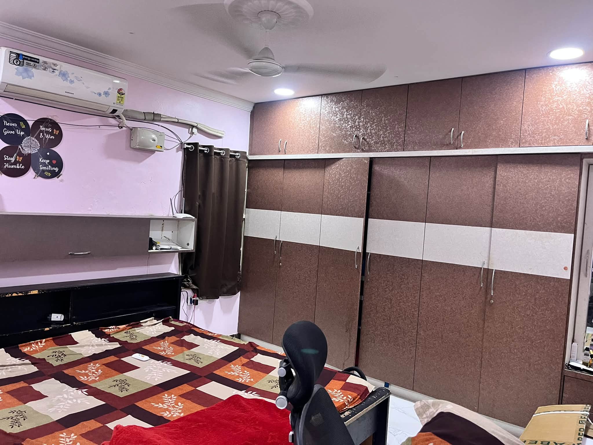 Room for rent in VVG Orchids Apartment Kondapur