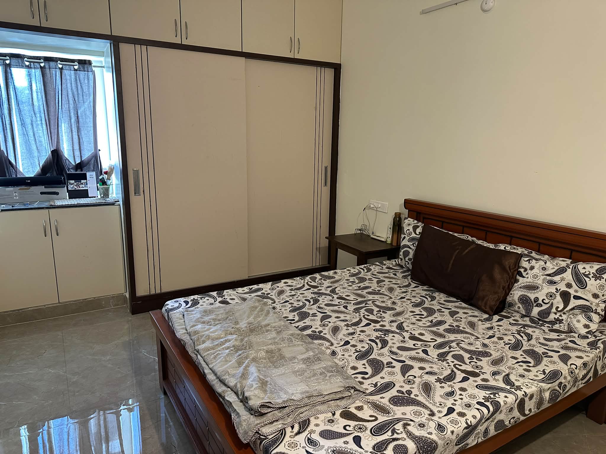 Room for rent in Narayana Avenue Kondapur