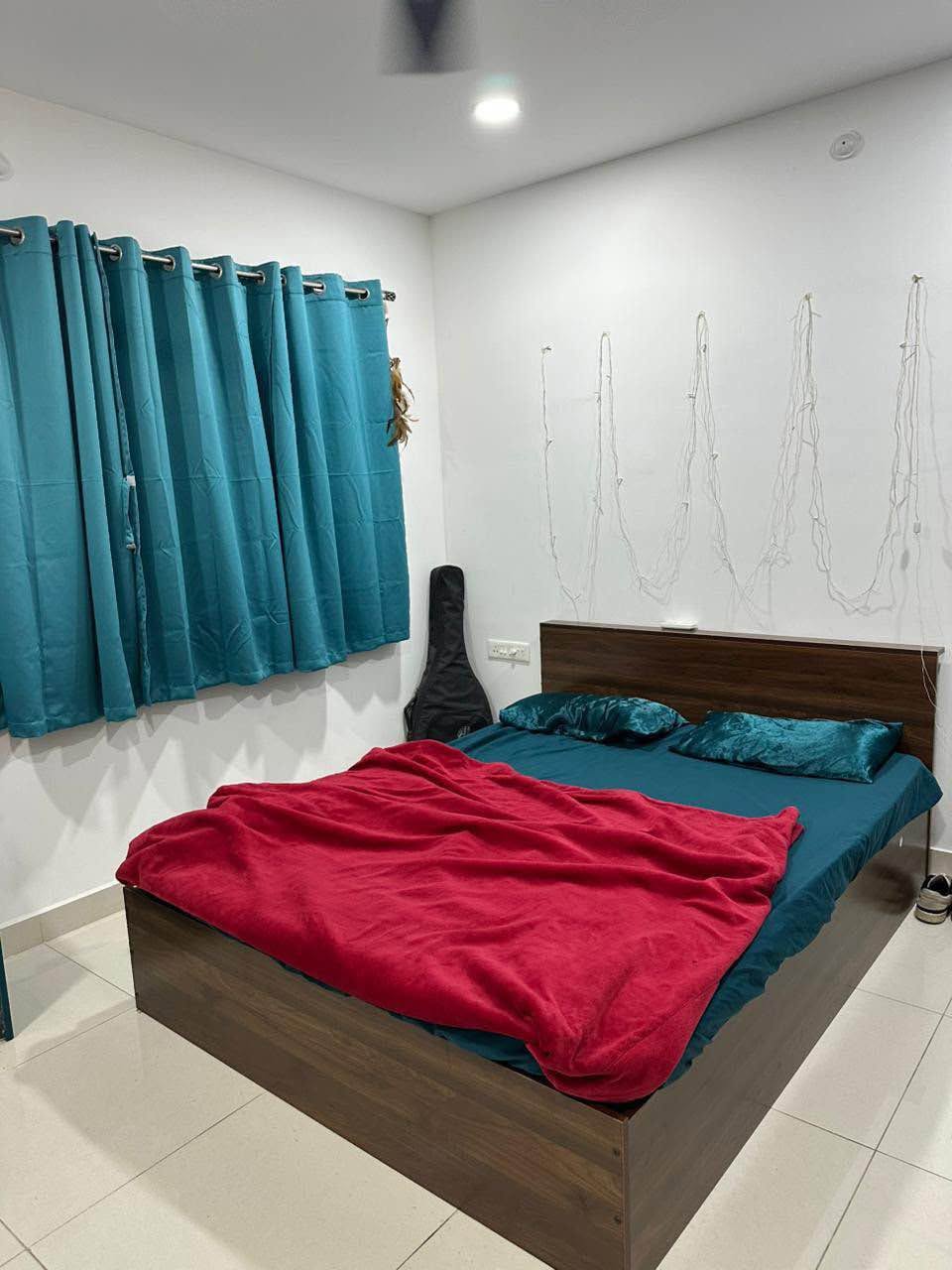 Room for rent in Indis Viva City Kondapur