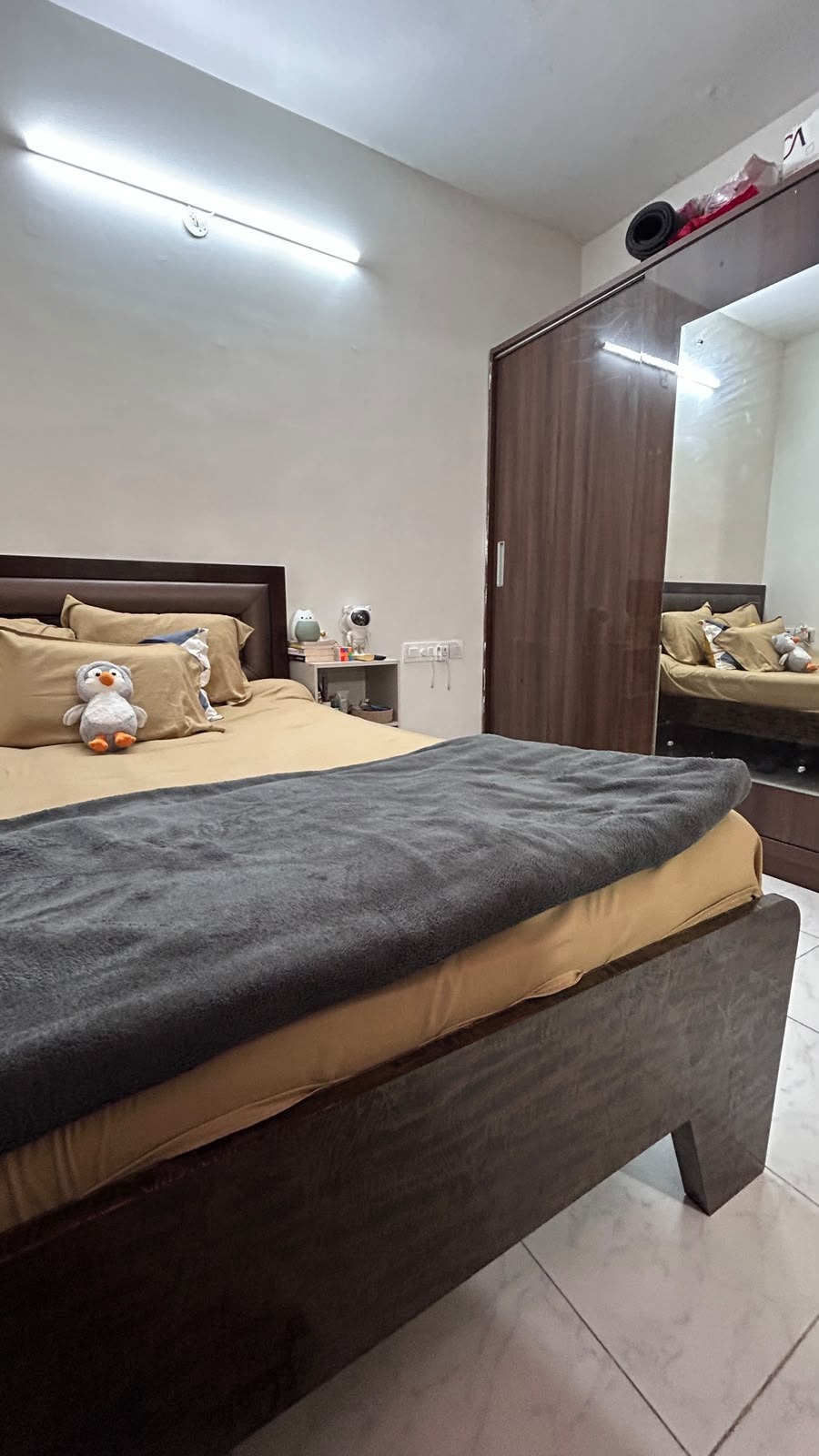 Room for rent in Mantri Celestia Nanakramguda