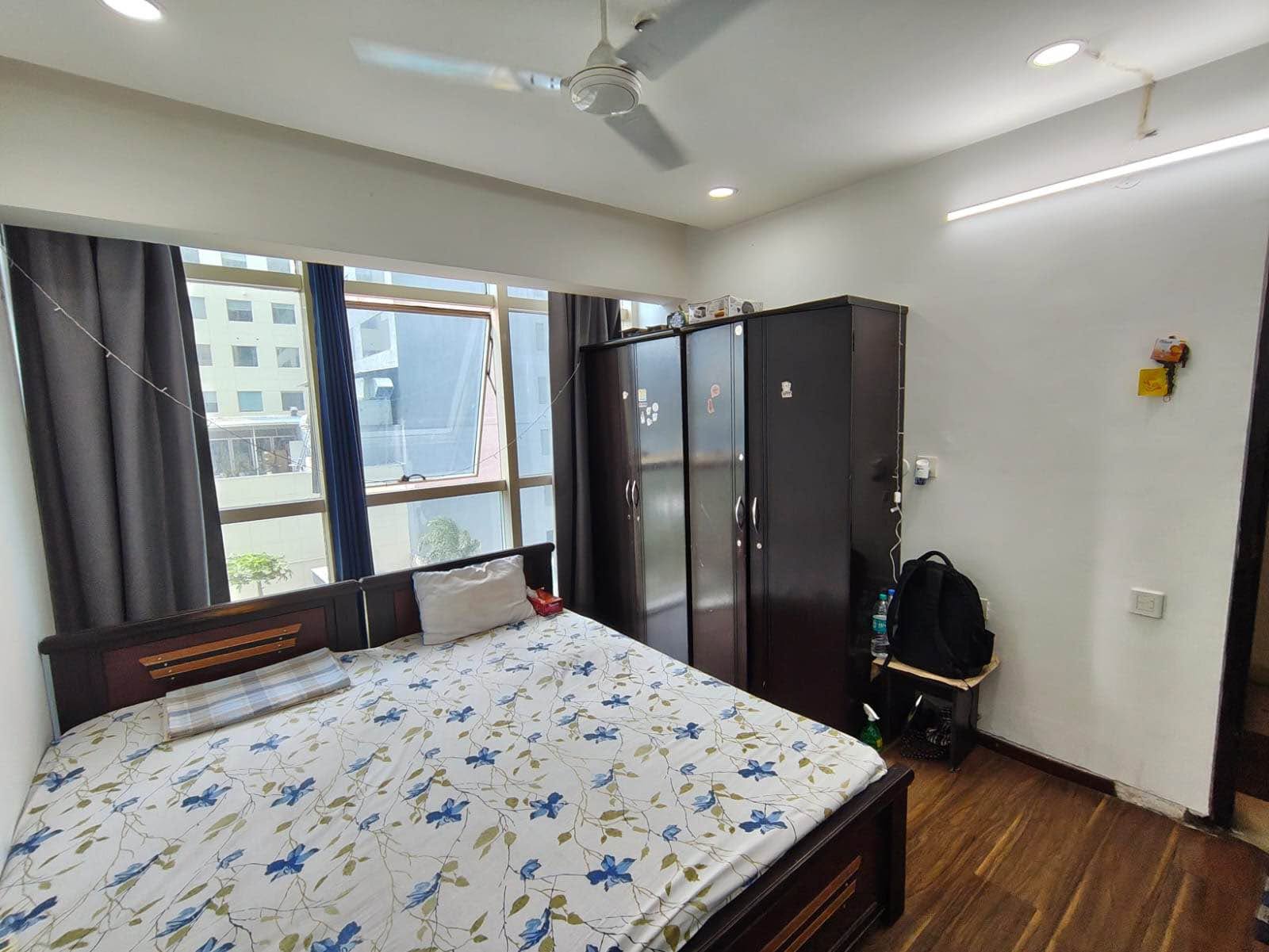 Room for rent in Financial District