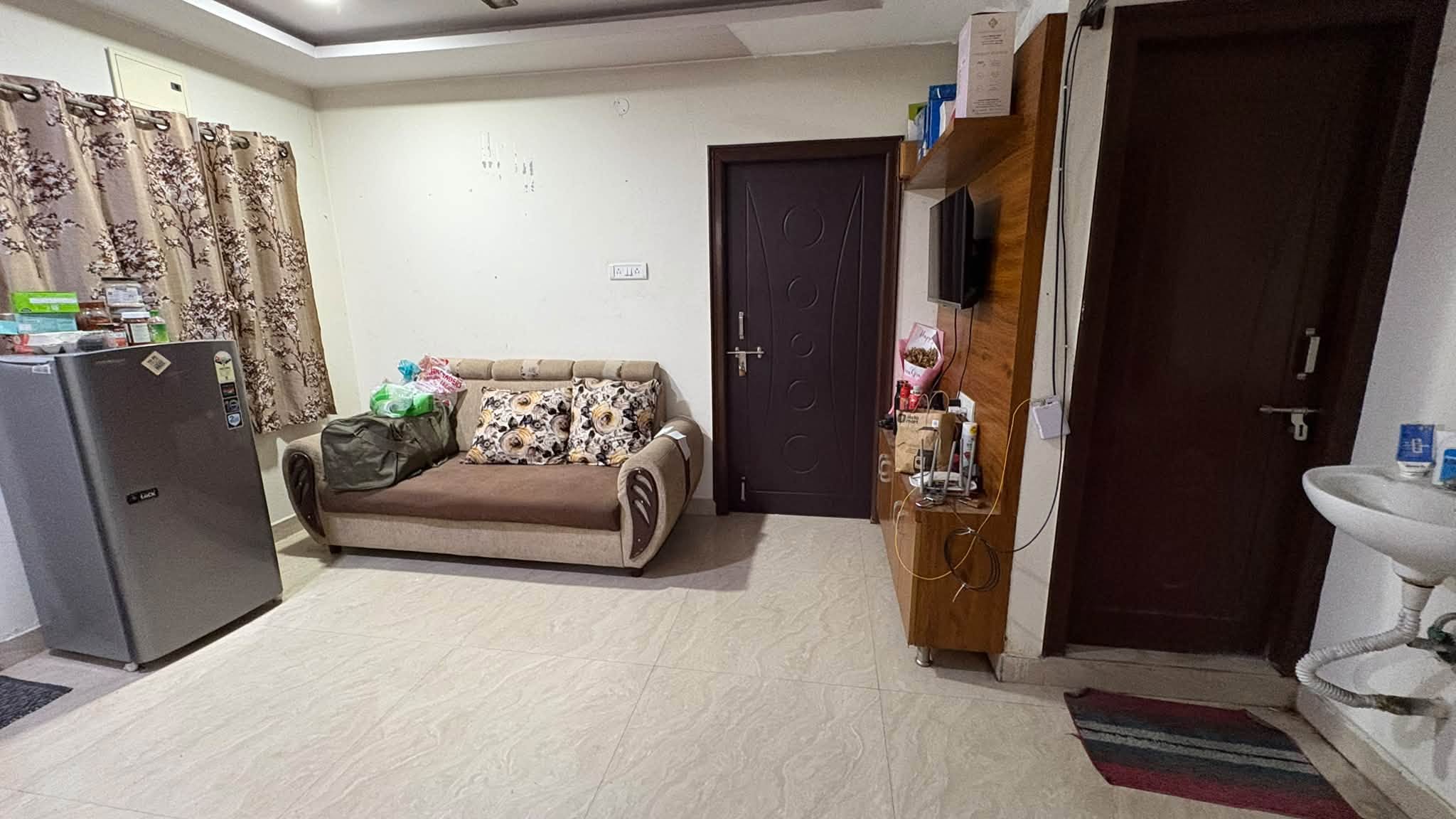 Room for rent in Madhapur