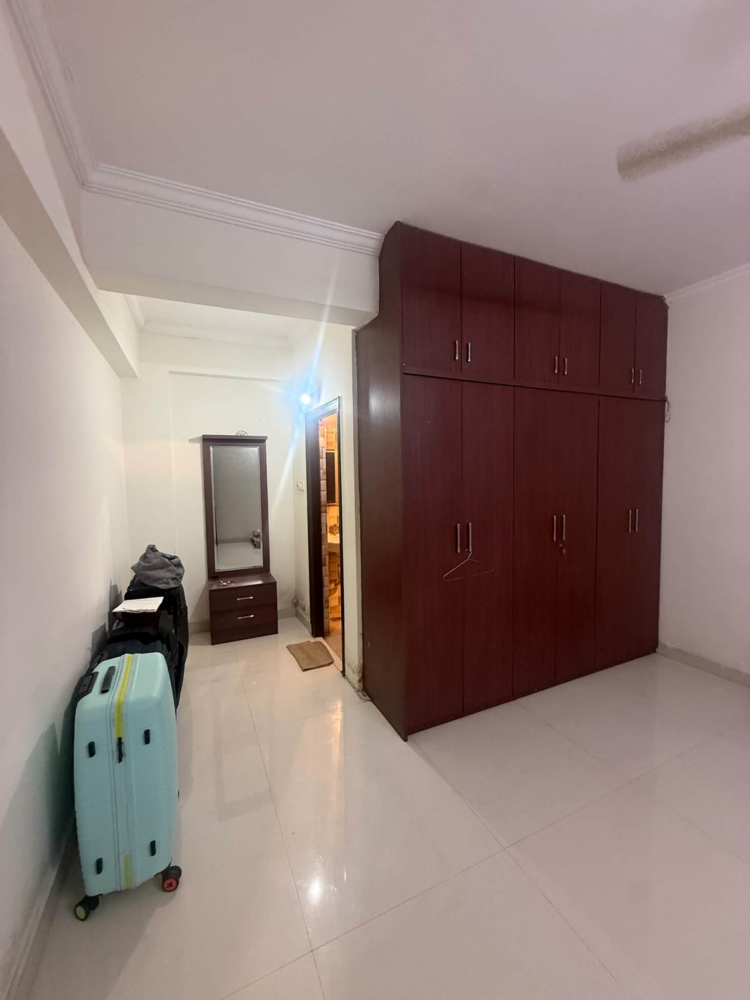 Room for rent in Whitefields/Kondapur