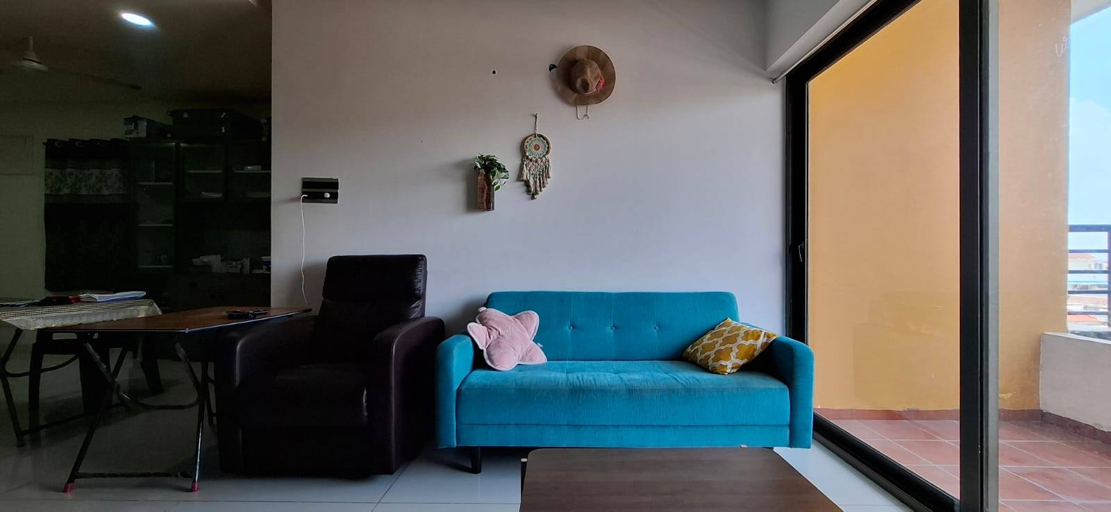 Room for rent in Manbhum - Around the Grove, Whitefields Kondapur