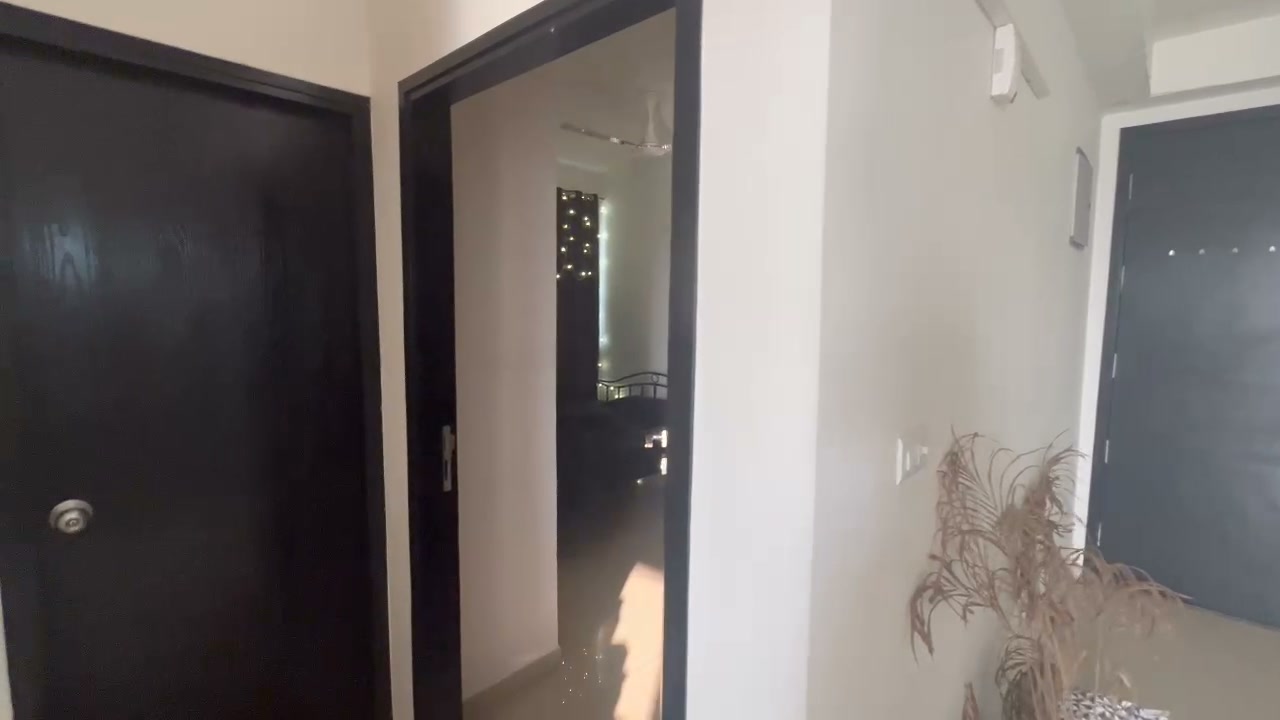 Room for rent in Aliens Space Station Tellapur