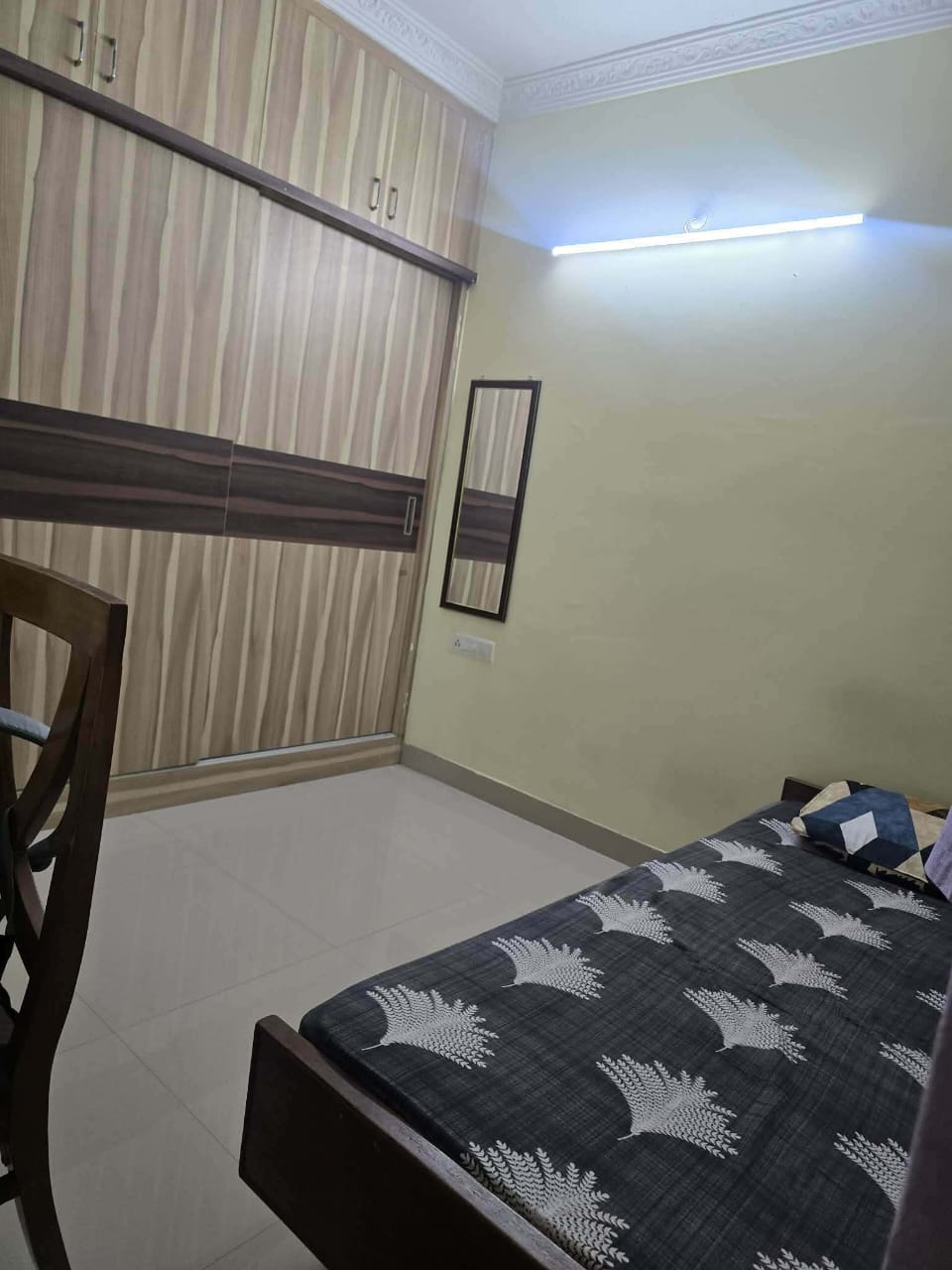Room for rent in KPHB Phase 13