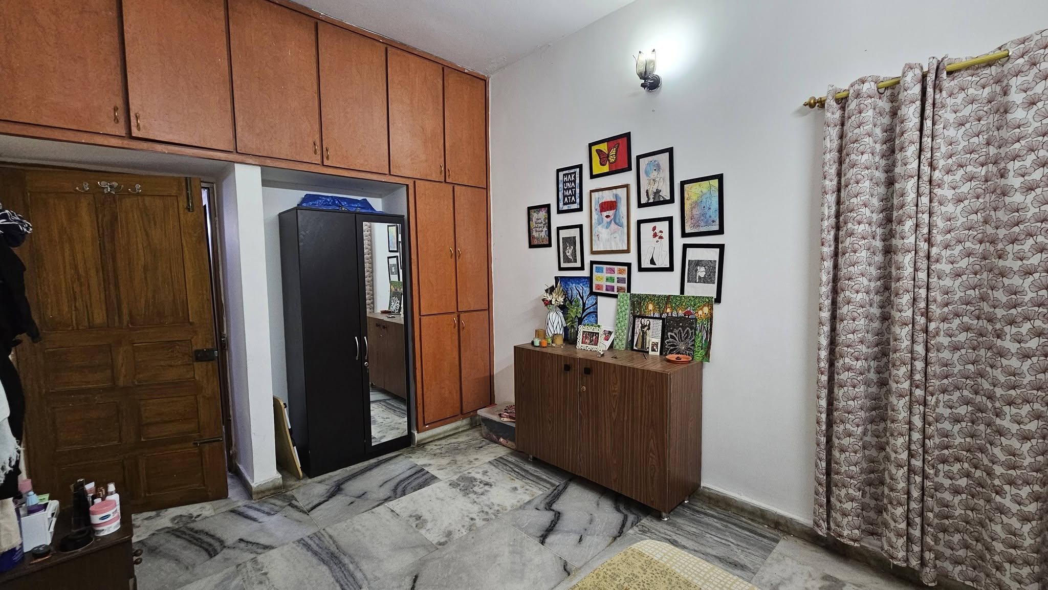 Room for rent in Srinagar Colony