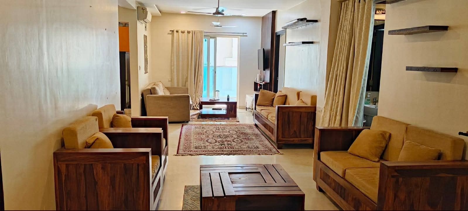 Room for rent in Golf Edge Residence Financial District