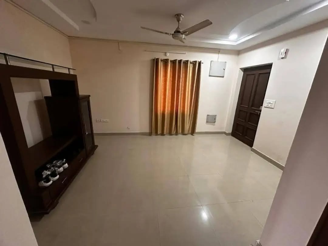 Room for rent in Shilpa Park Kondapur
