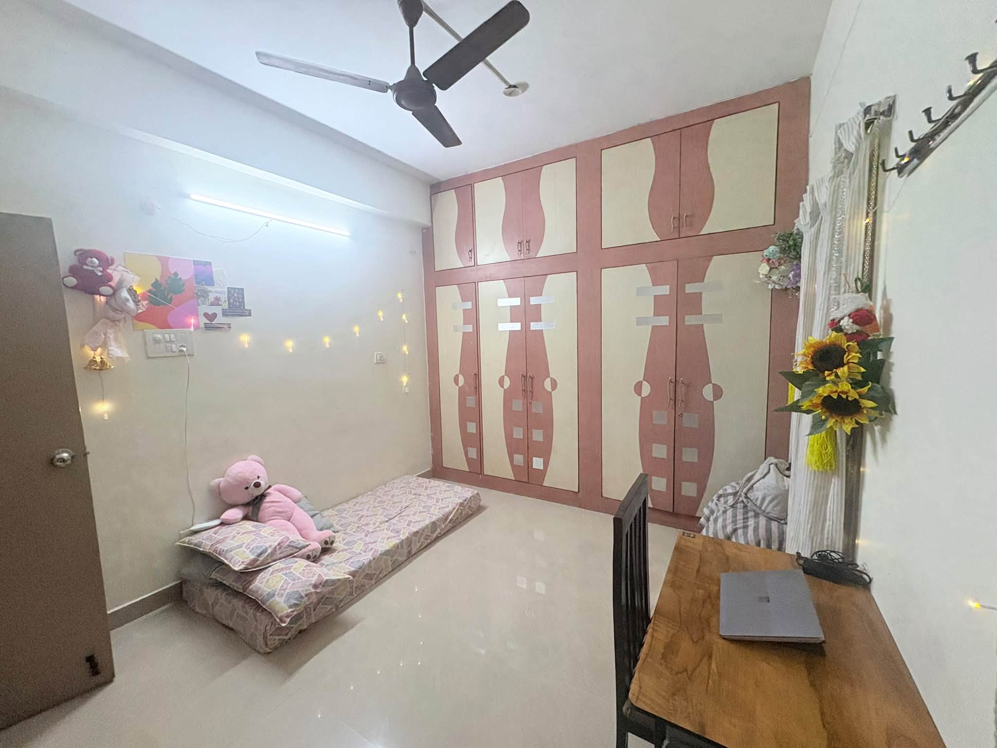 Room for rent in Manikonda