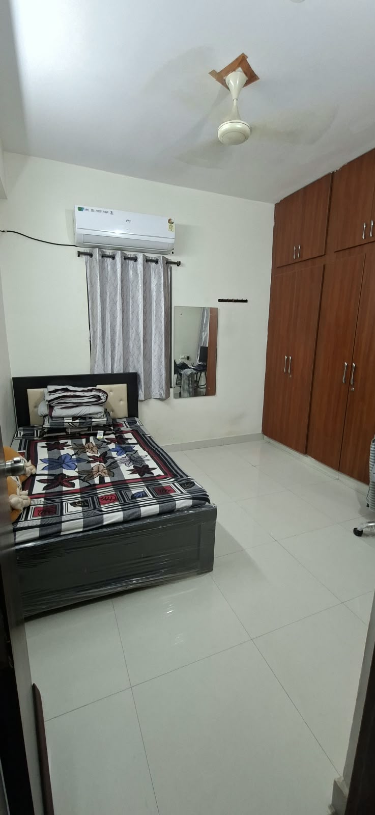 Room for rent in Kondapur