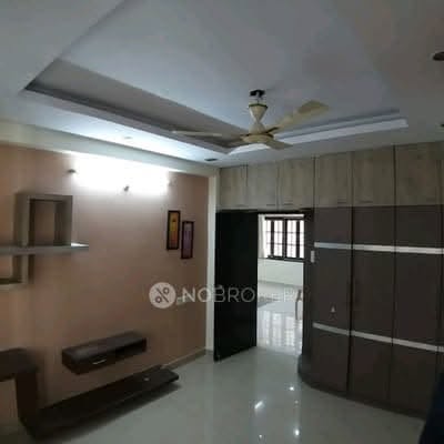 Room for rent in Surya Towers Kondapur