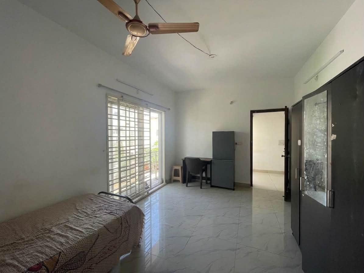 Room for rent in Beeramguda