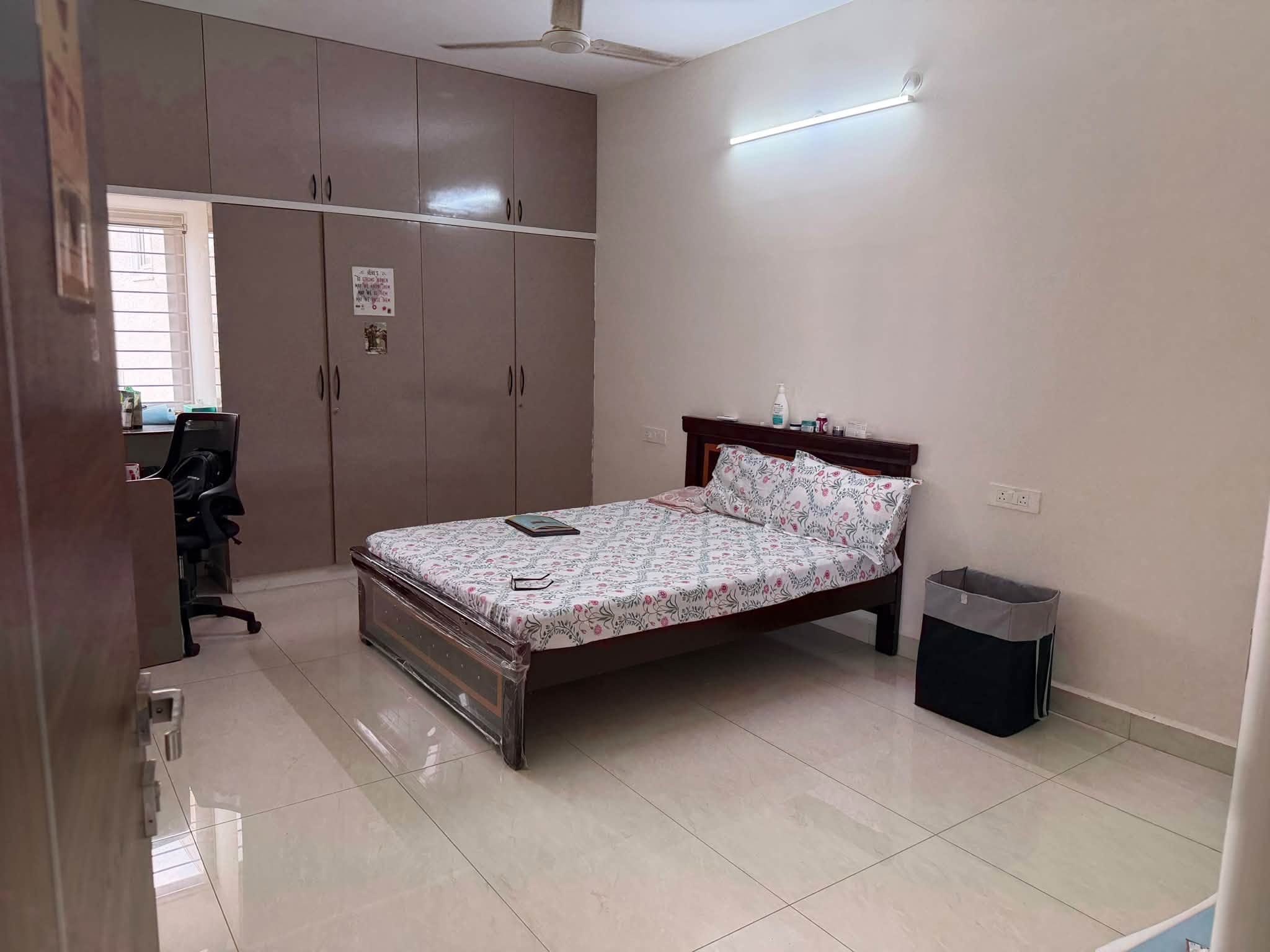 Room for rent in Vimoksha Enclave Kantivanam Colony, Serilingampalle