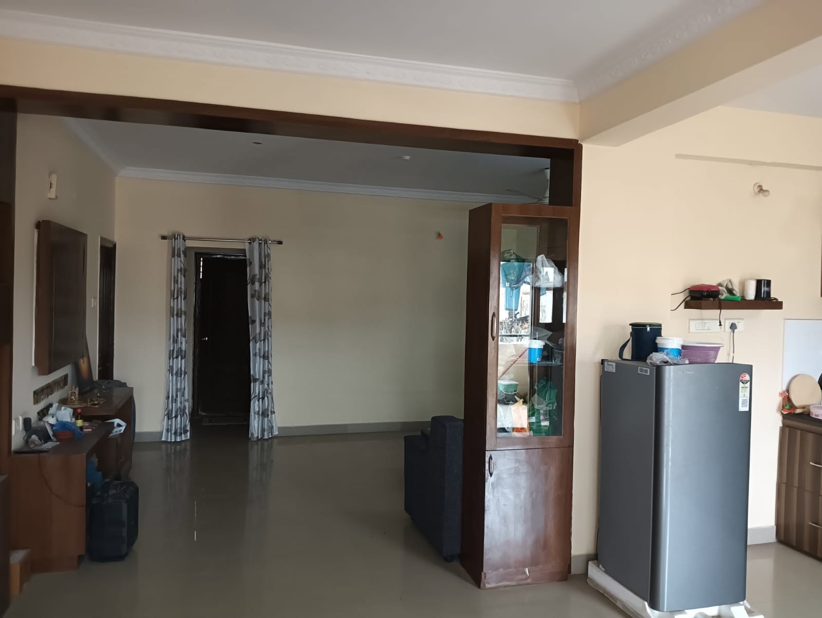 Room for rent in Reliance Paradise Kondapur