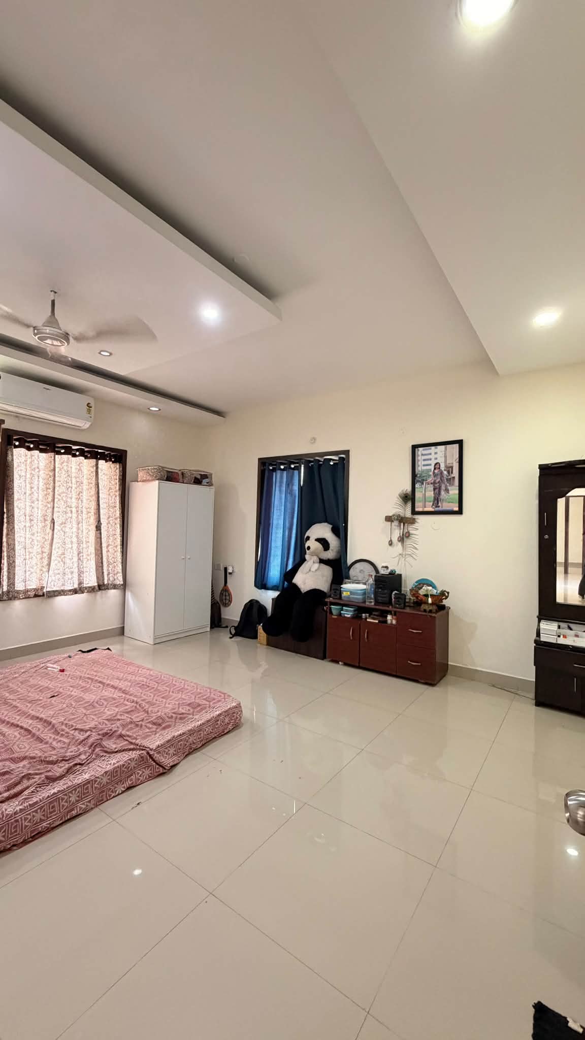 Room for rent in Madhapur
