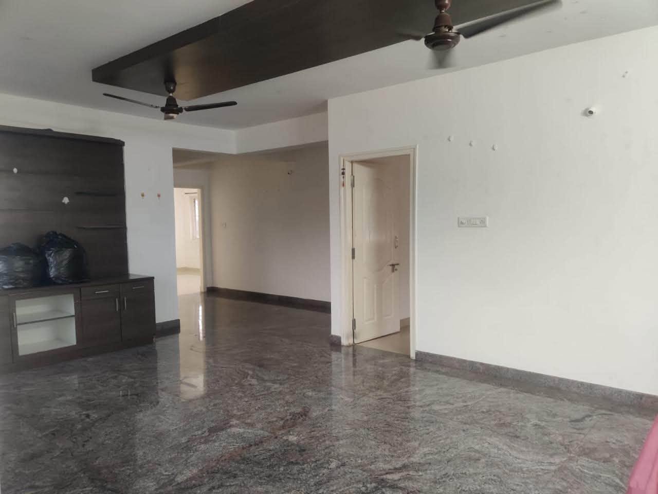 Room for rent in Dream Meadows Kundalahalli, Brookefield