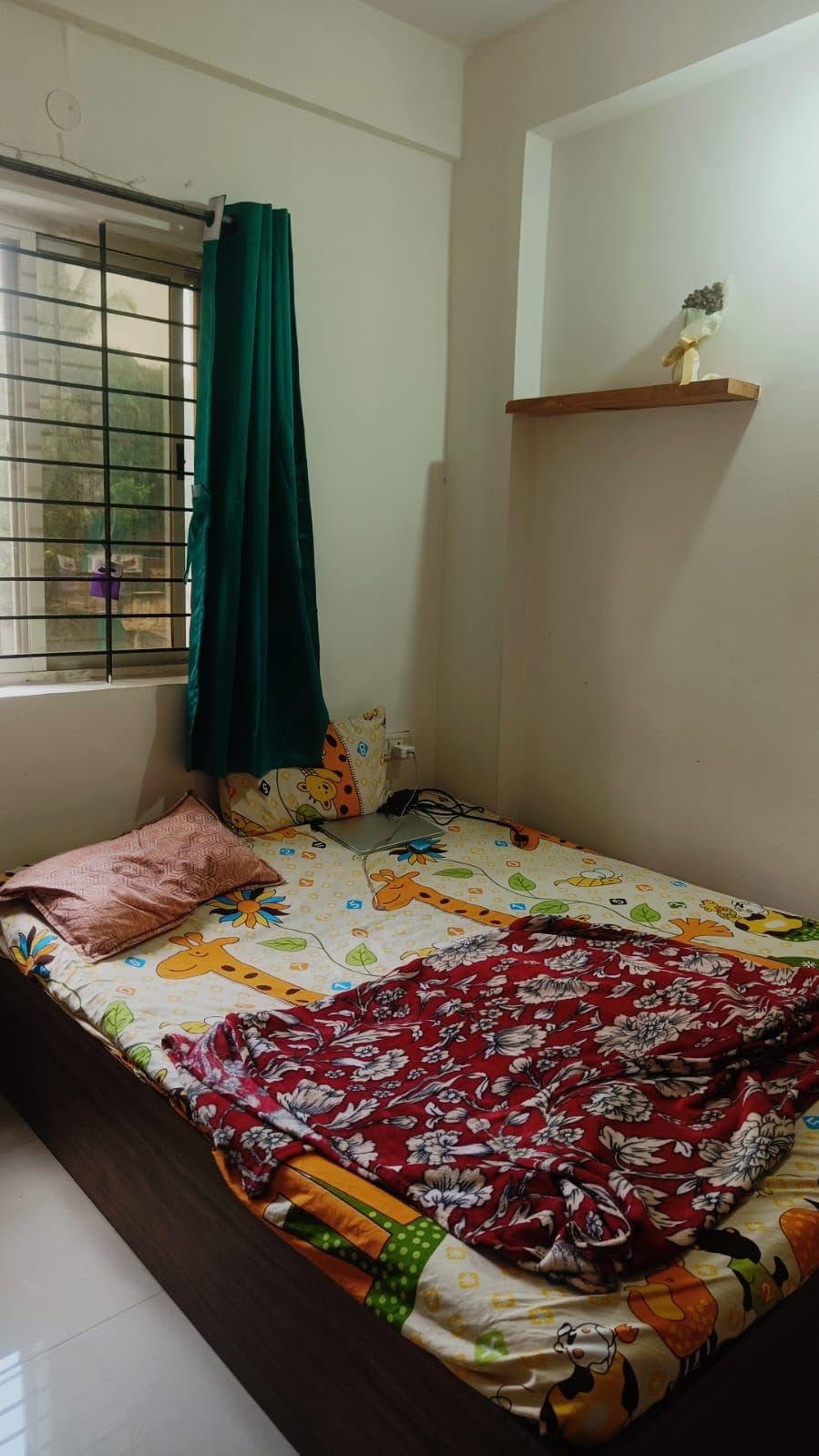 Room for rent in VSR Residency HSR Layout