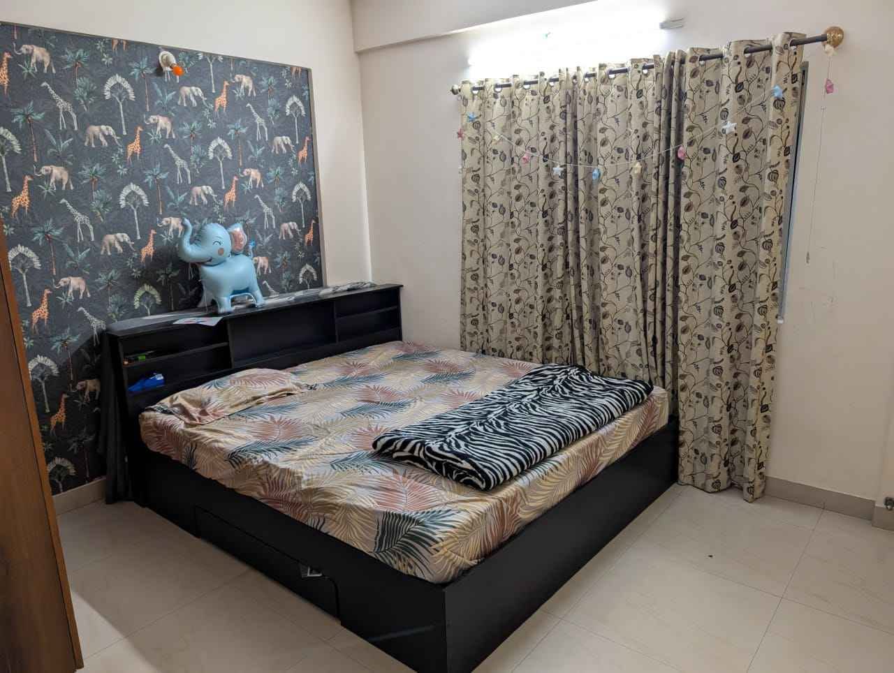 Room for rent in Genesis Apartments Bellandur