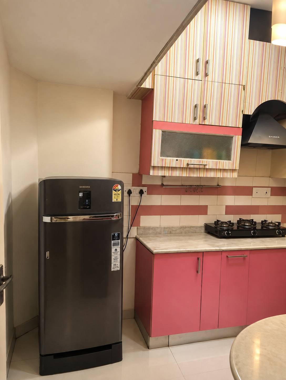 Room for rent in Cox Town