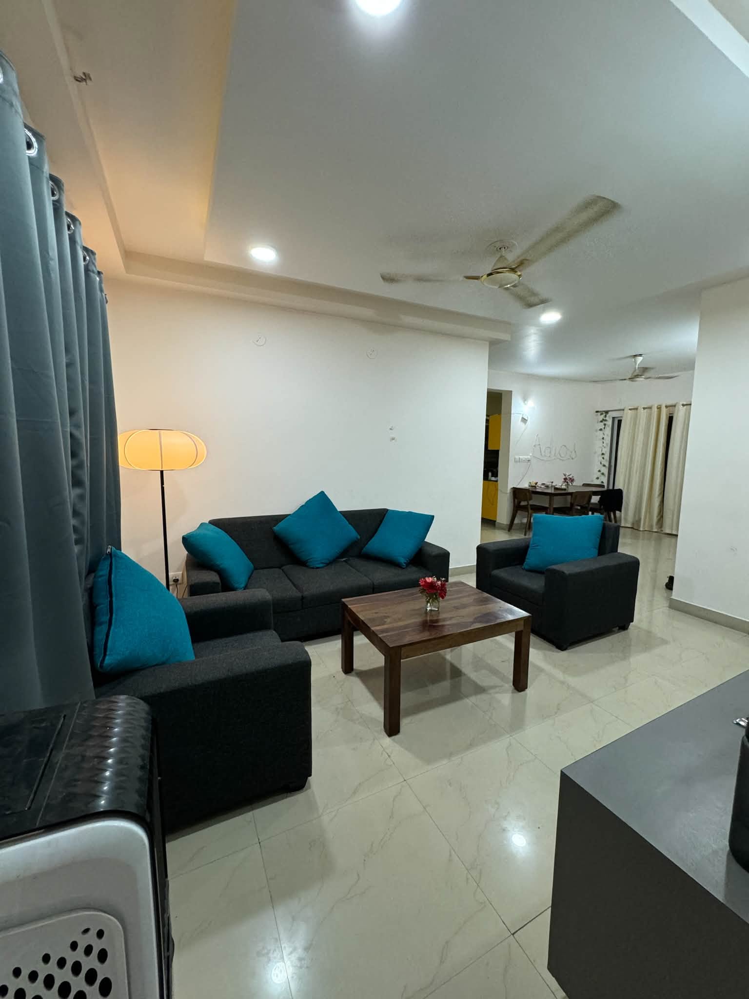 Room for rent in Mantri Premero Sarjapur Road