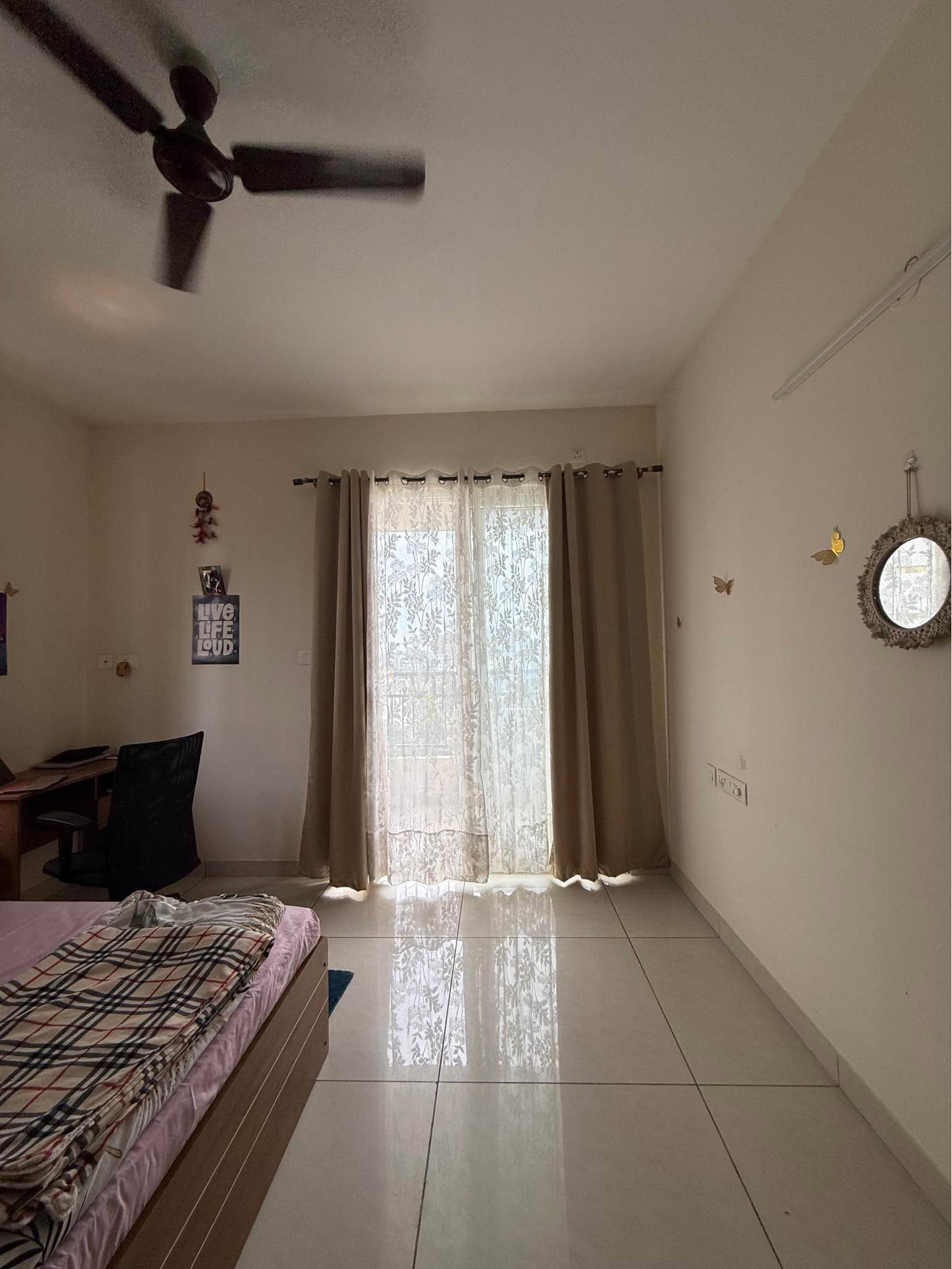 Room for rent in Prestige Lakeside Habitat Varthur