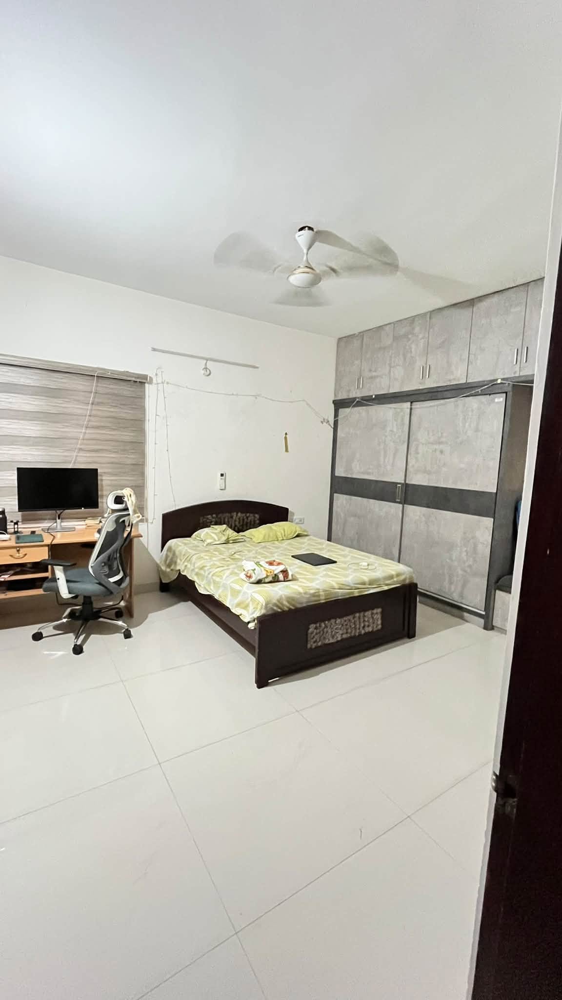 Room for rent in Sahiti Sri Vidhya Ambrosia Madhapur