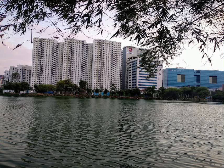 Room for rent in Mantri Celestia Nanakramguda