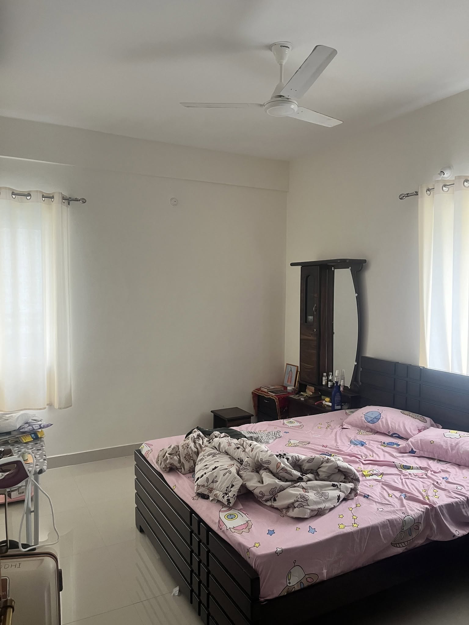 Room for rent in Banjara Hills Road No. 3