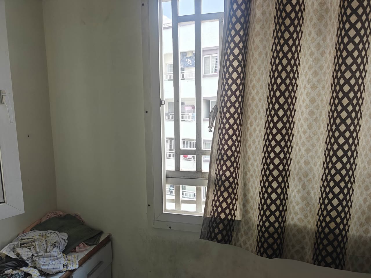Room for rent in Fresh Living Apartments Vittal Rao Nagar