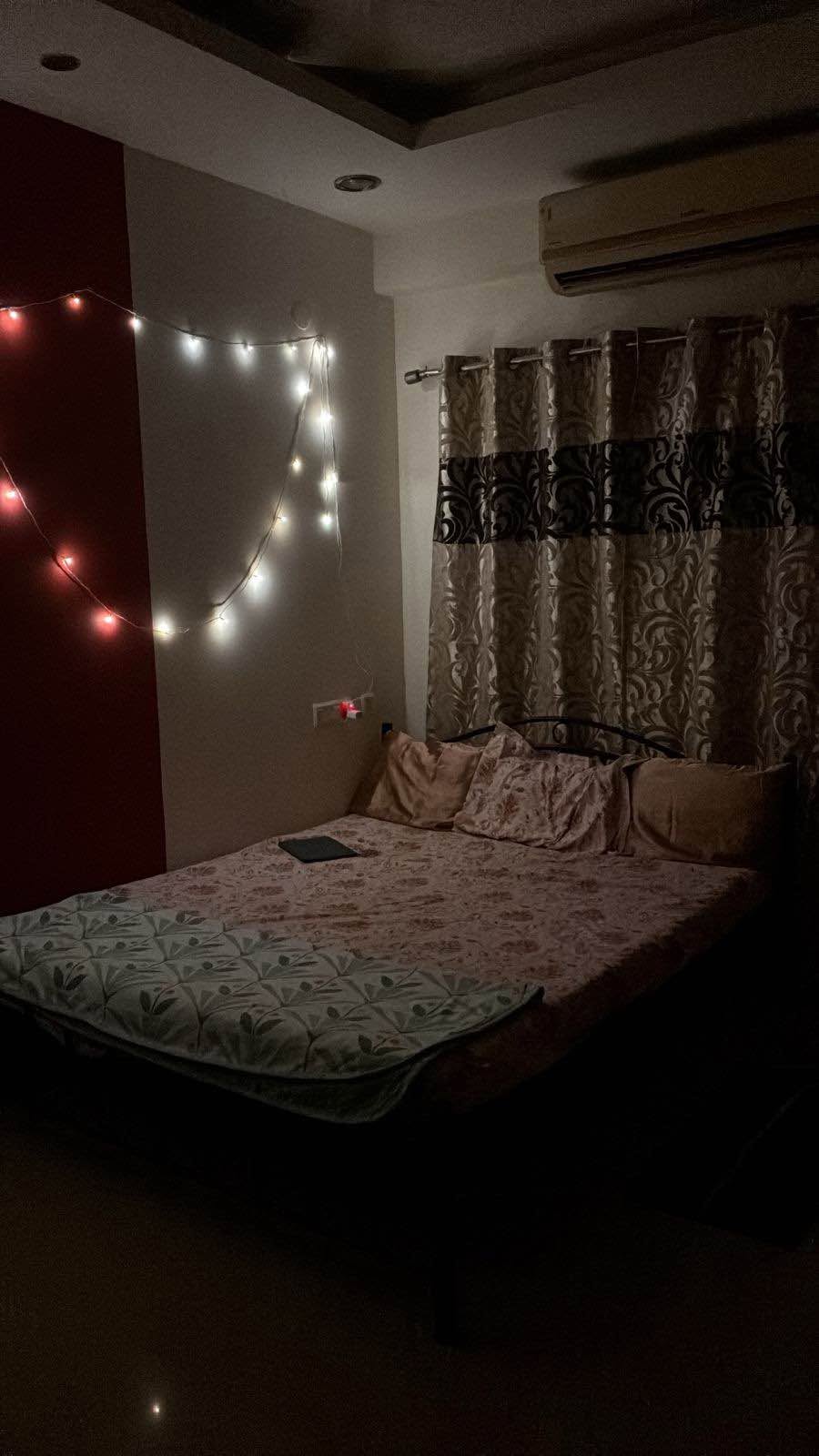 Room for rent in Surya Towers Kothaguda