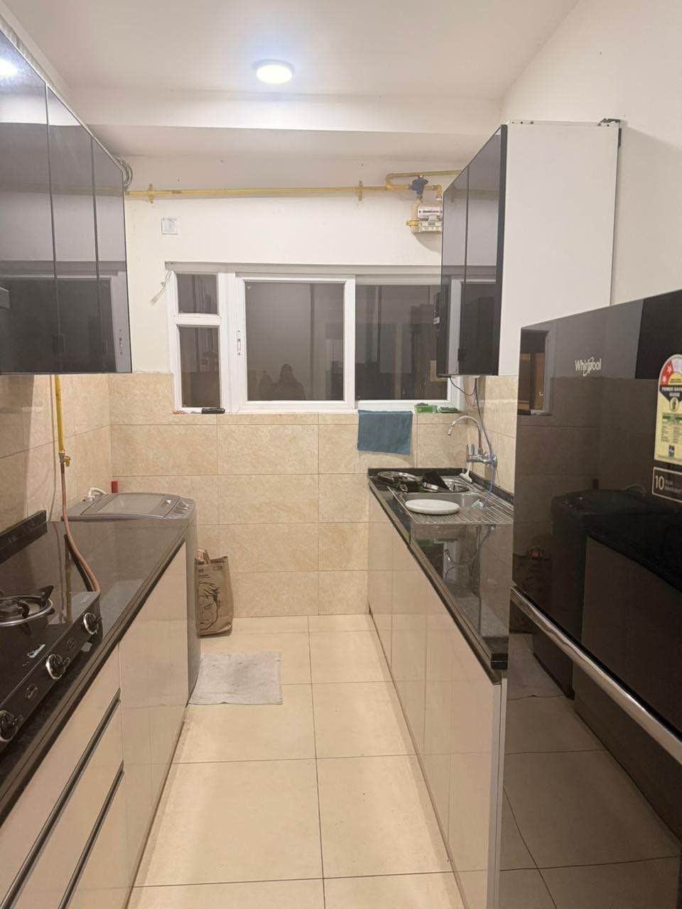 Room for rent in Prestige High Fields Financial District