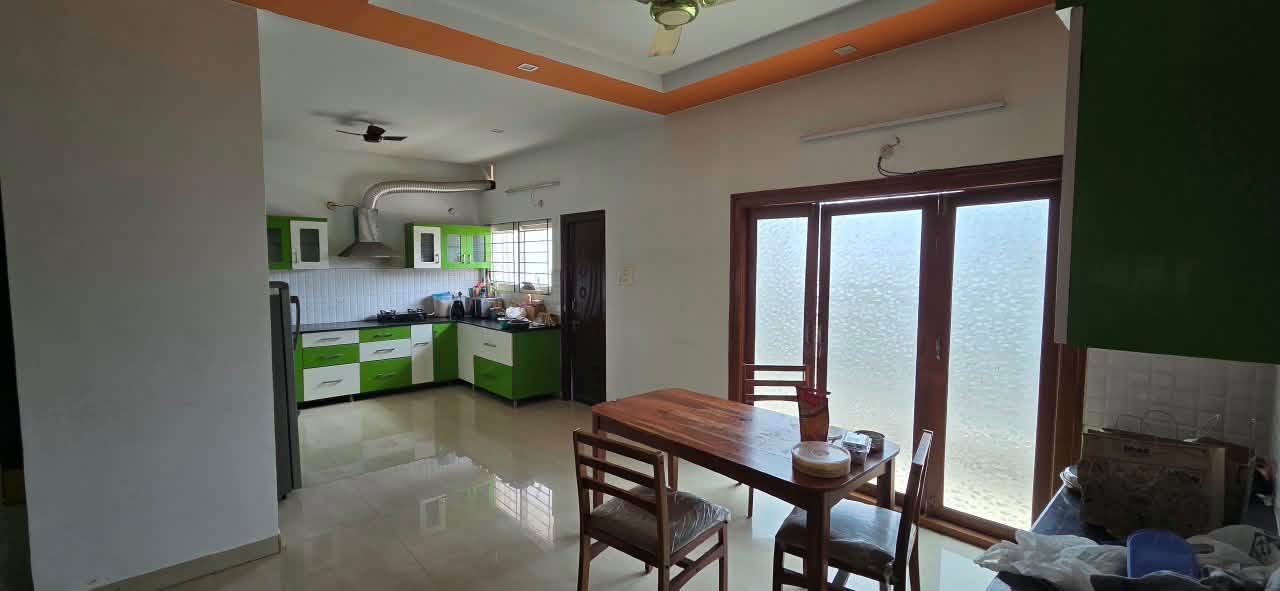 Room for rent in Hilltop Avenue Madhapur