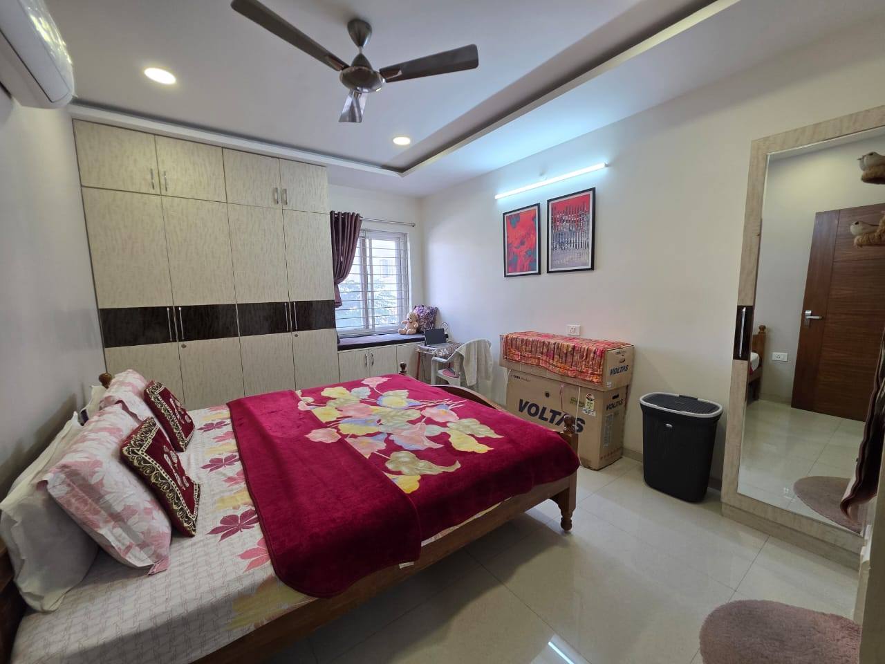 Room for rent in Hallmark Green Living Manikonda