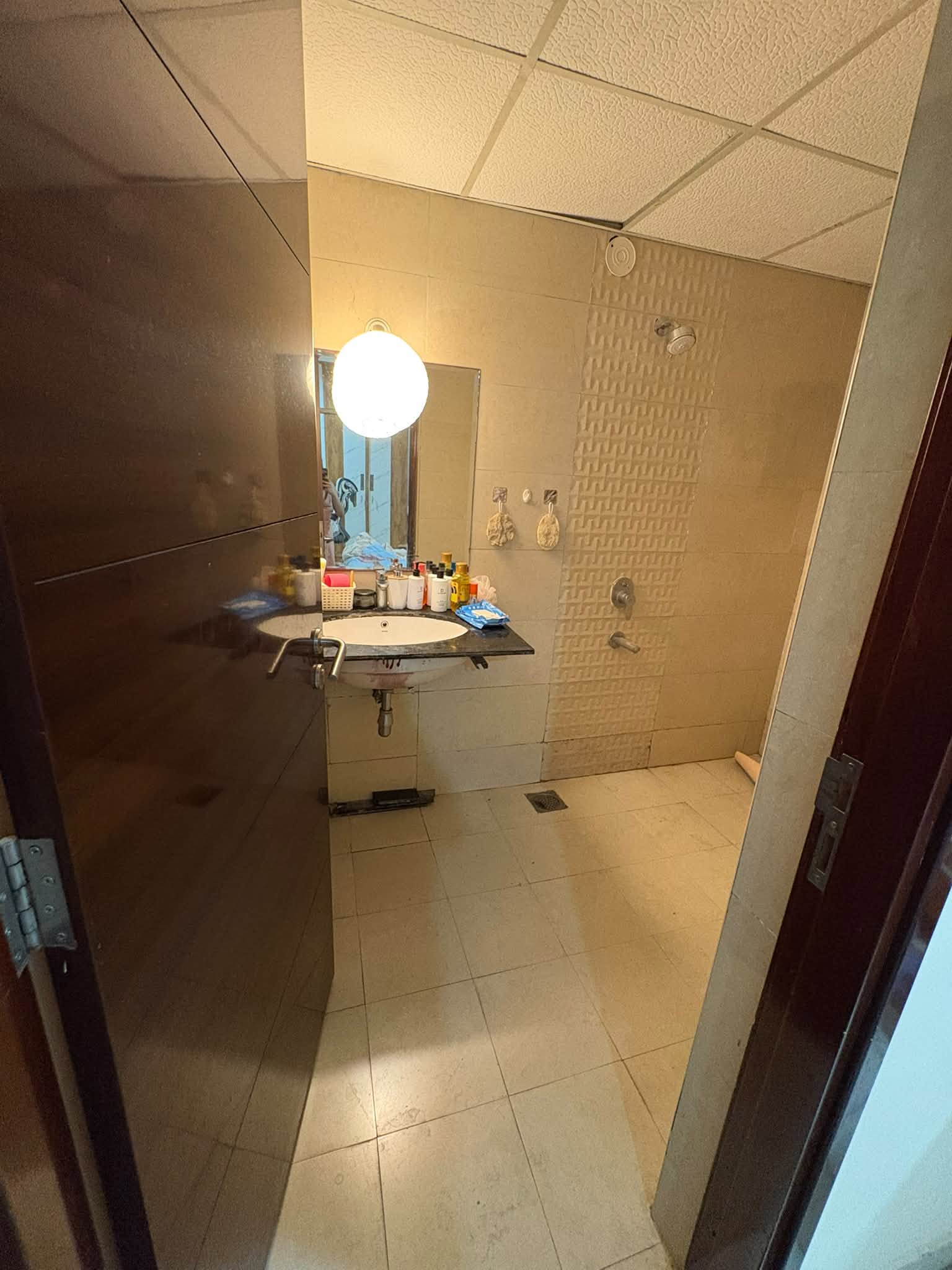 Room for rent in Vasavi GP Trends Nanakramguda