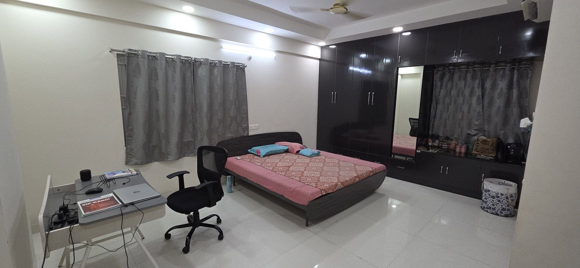 Room for rent in Asian Sun City Kondapur