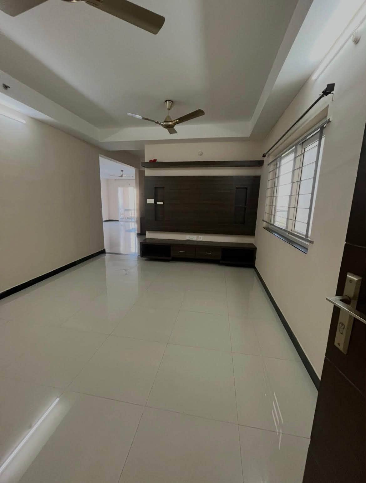 Room for rent in My Home Vihanga Gachibowli