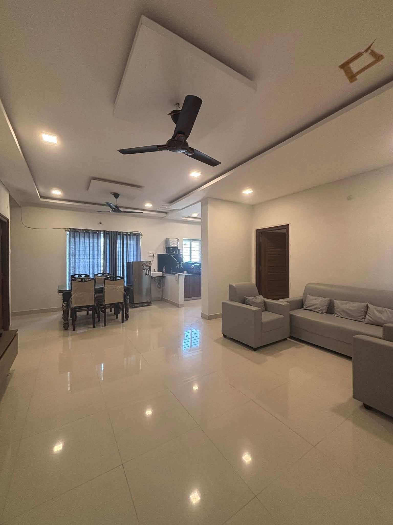 Room for rent in Sri Shakthi Nilayam Kondapur